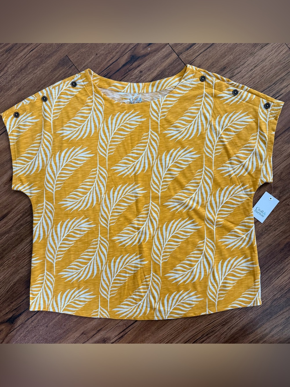 Croft & Barrow Women’s Cap Sleeve Button Shirt- NWT